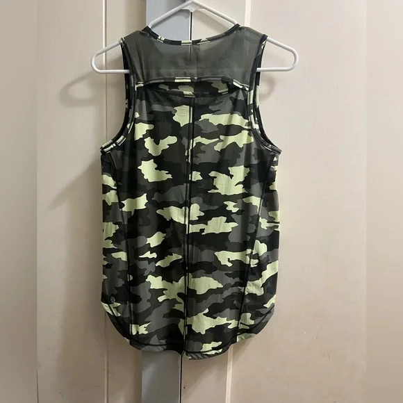 EUC Lululemon Sculpt Tank - Picture 2 of 4